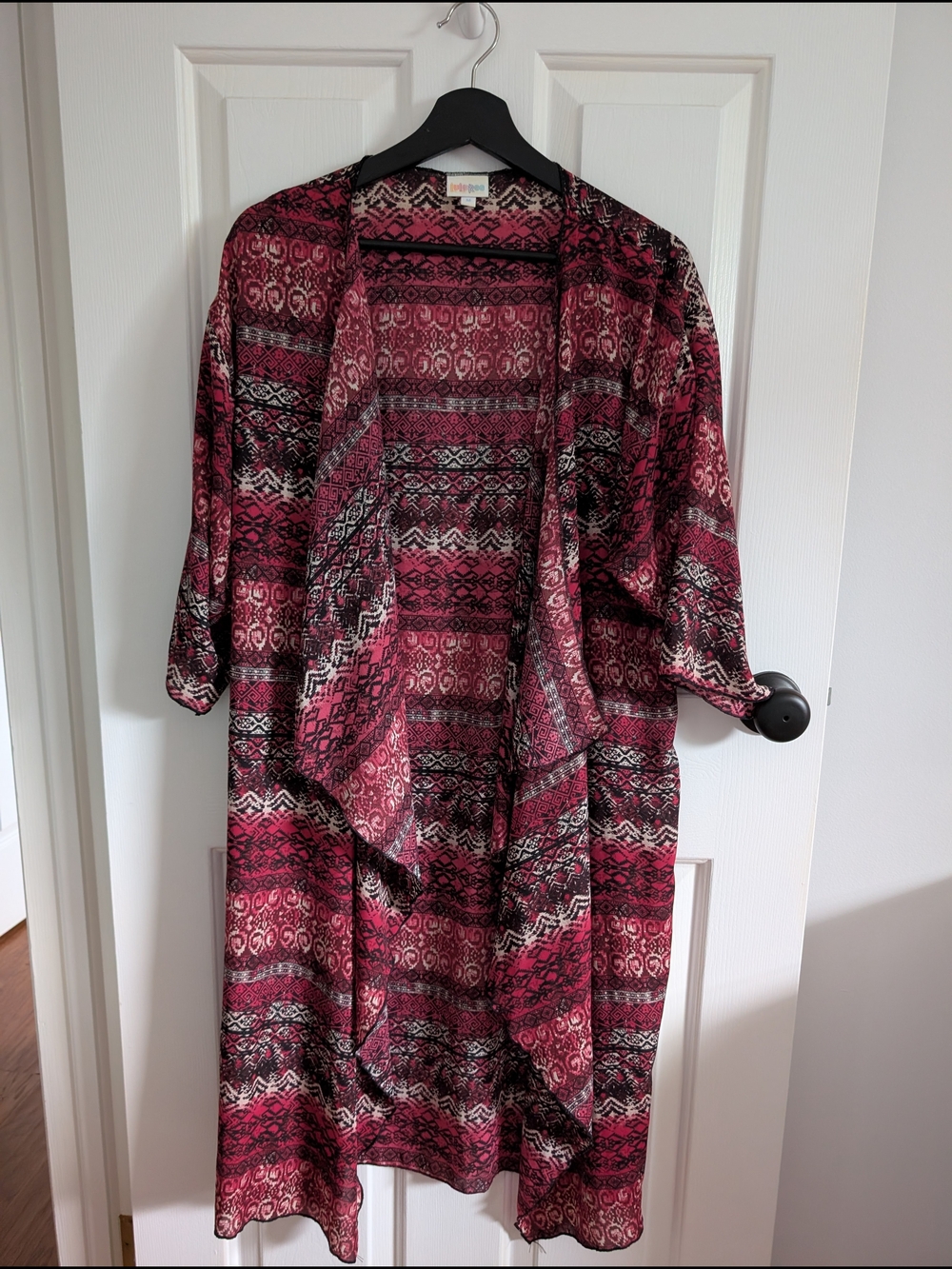 LuLaRoe Women's Kimono Dark Pink White Black Size Medium